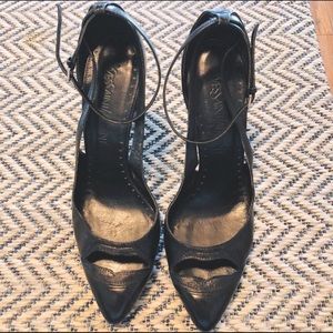 Elegant YSL Pumps 8.5